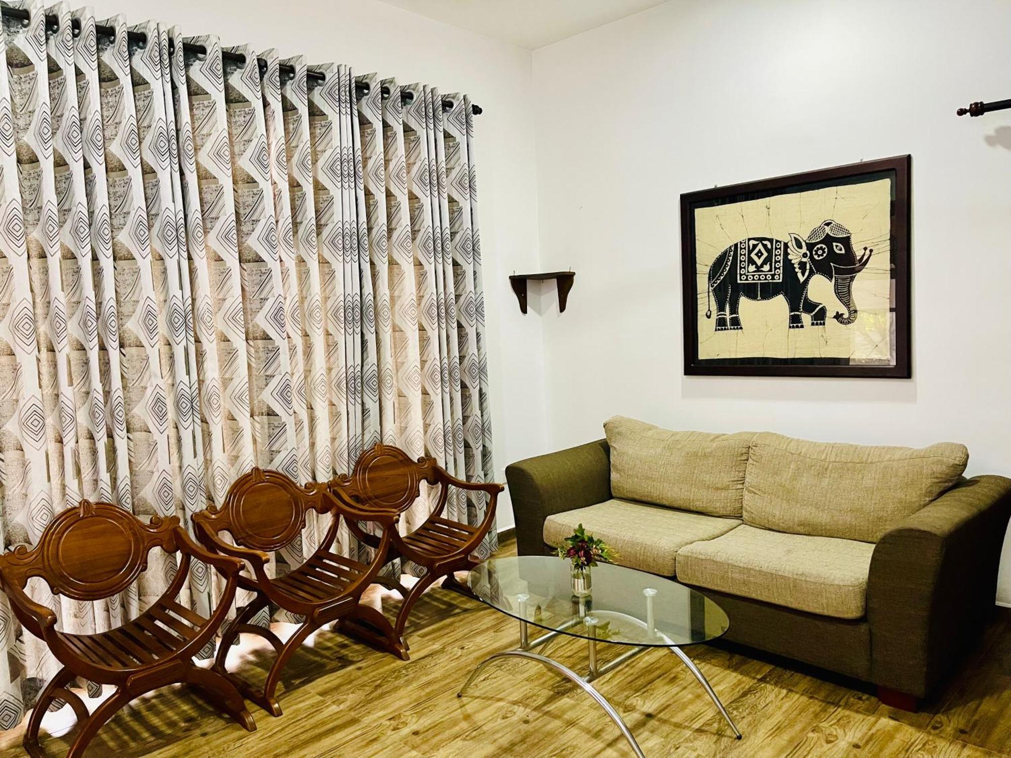 Sand & Surf Guest House Negombo Extérieur photo